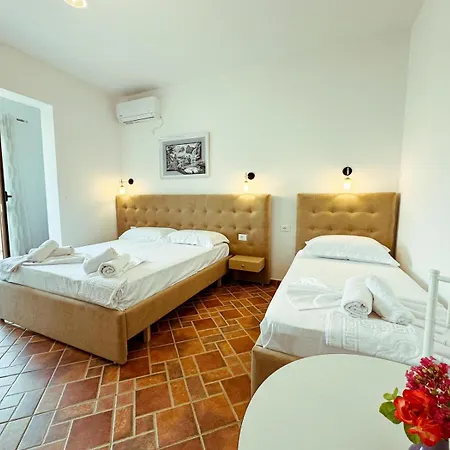 Vizion Hotel-double Guest house Shkoder